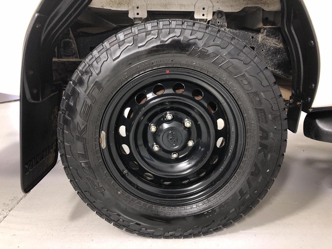 Photo '12' of Toyota Hilux Photo '12' of Toyota Hilux