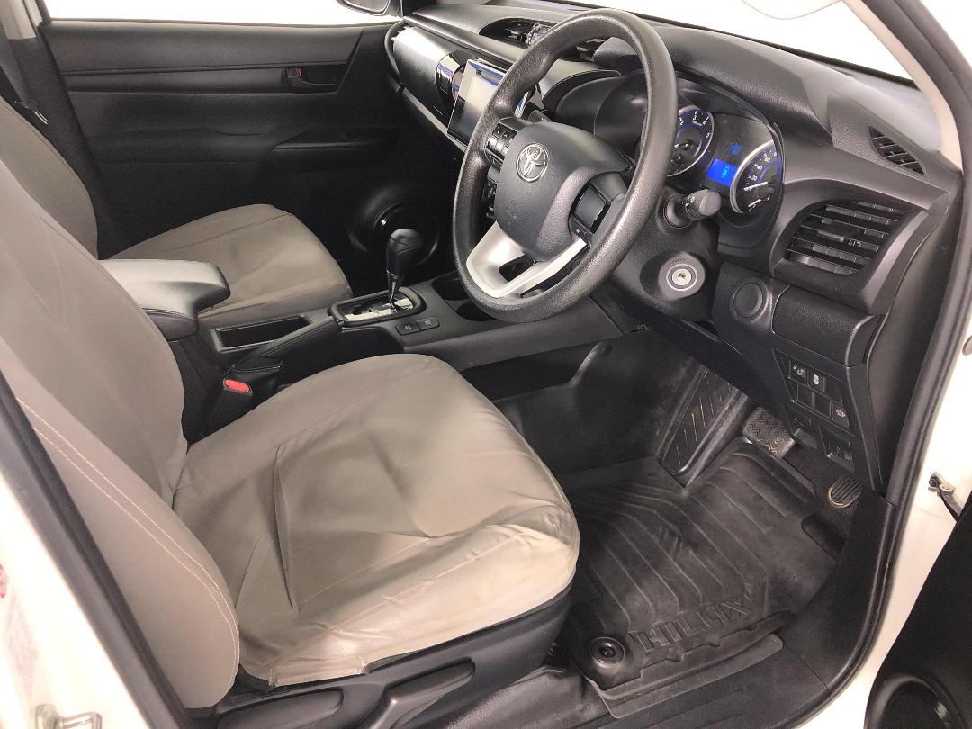 Photo '16' of Toyota Hilux Photo '16' of Toyota Hilux