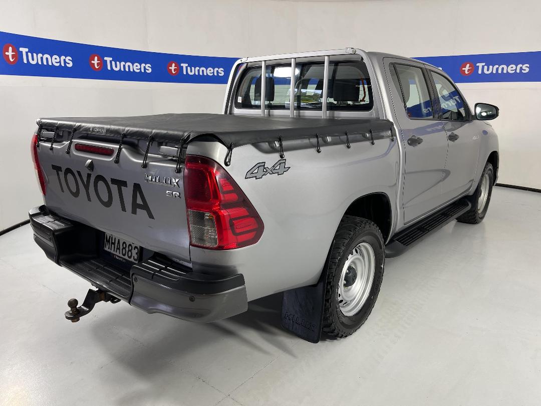 Photo '7' of Toyota Hilux Photo '7' of Toyota Hilux