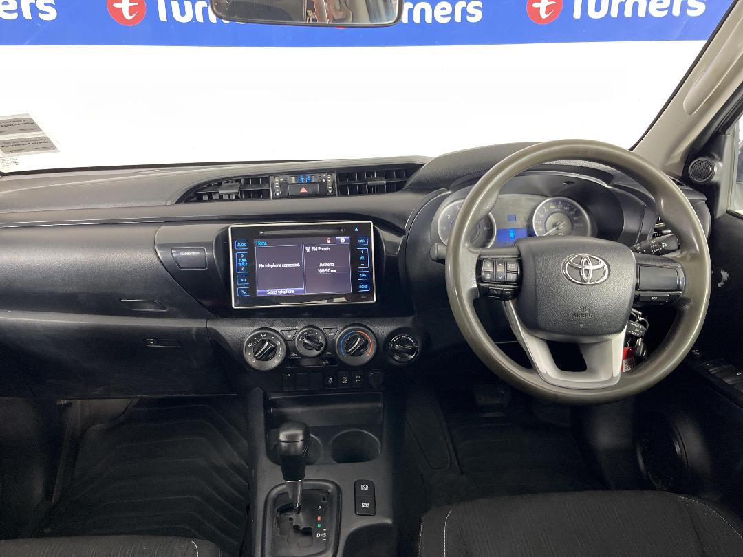 Photo '17' of Toyota Hilux Photo '17' of Toyota Hilux