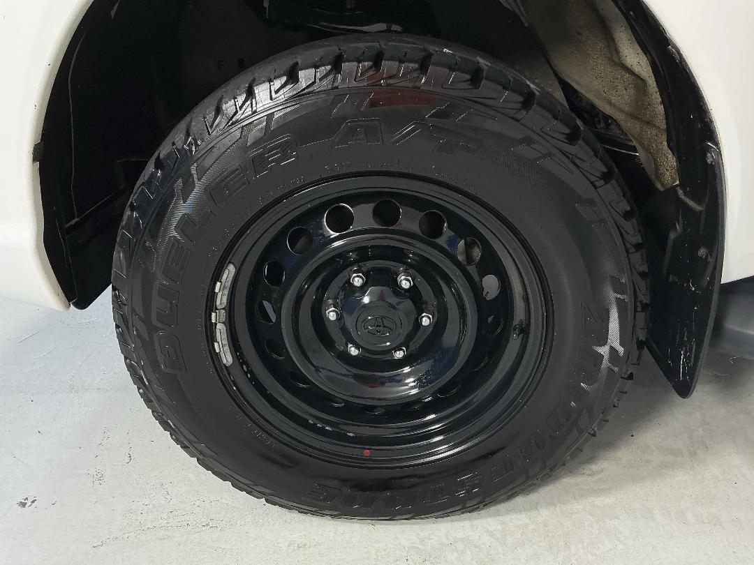 Photo '10' of Toyota Hilux