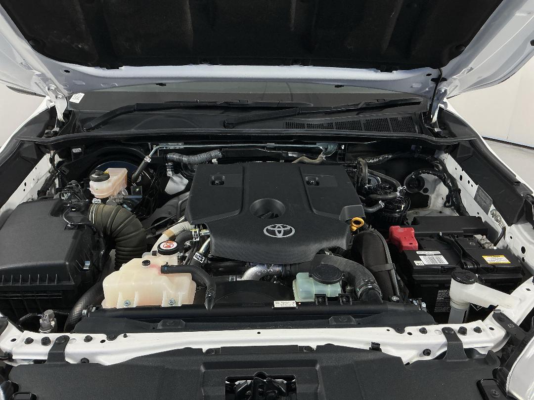 Photo '13' of Toyota Hilux