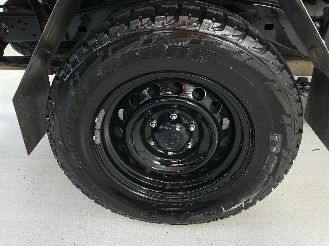 Photo '12' of Toyota Hilux