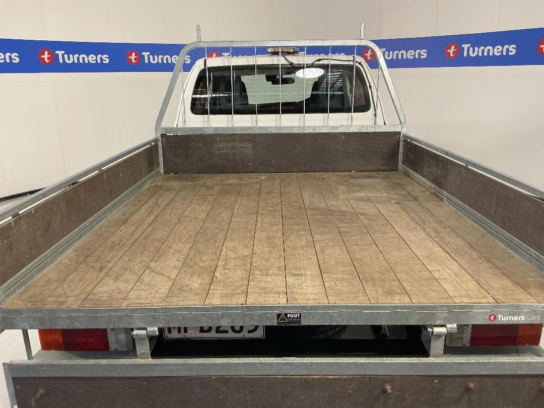 Photo '14' of Toyota Hilux