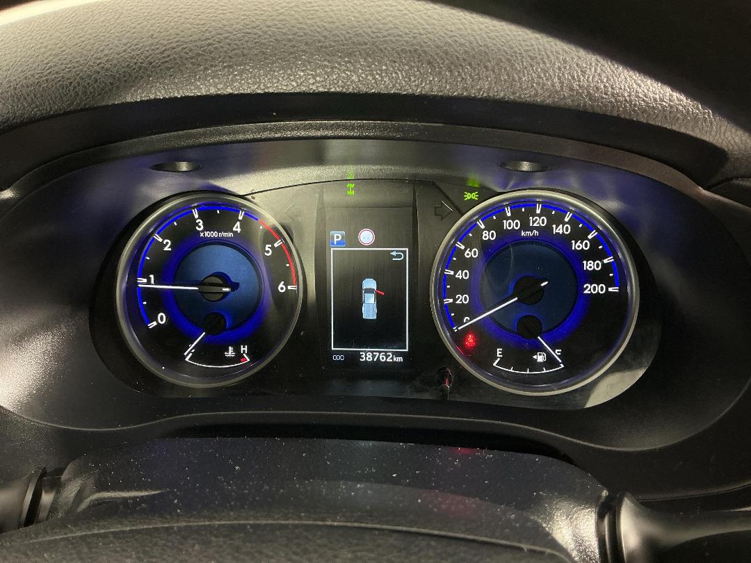 Photo '20' of Toyota Hilux