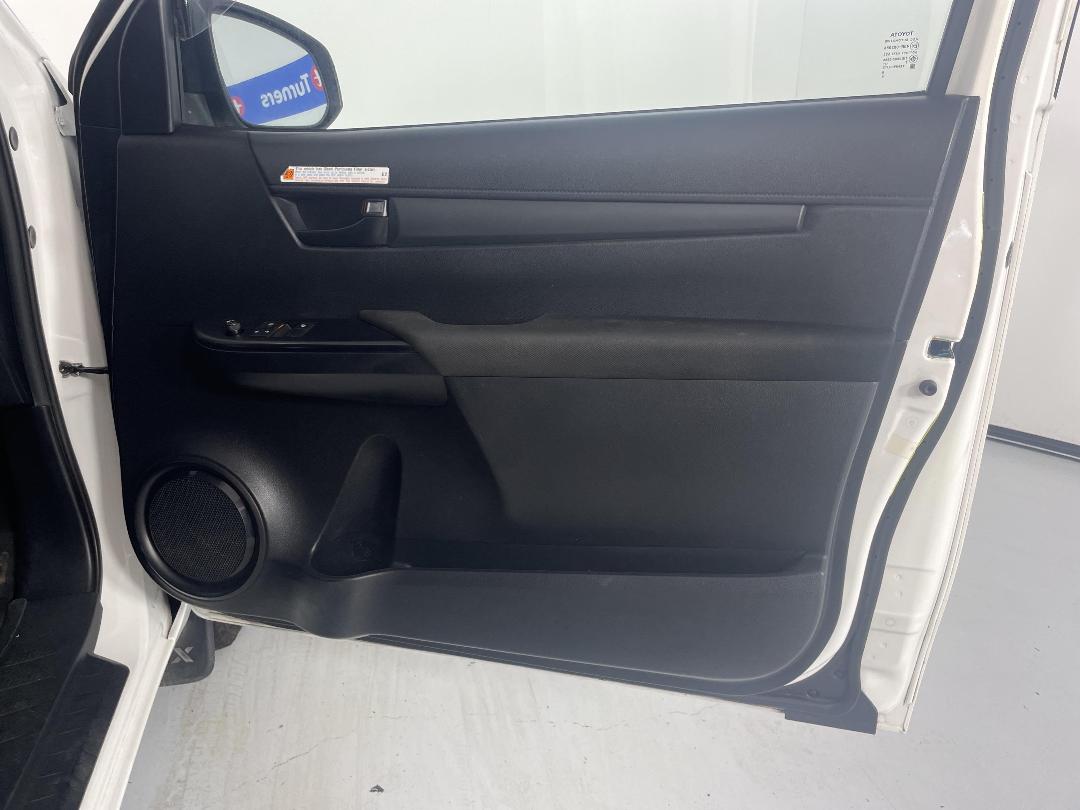 Photo '15' of Toyota Hilux