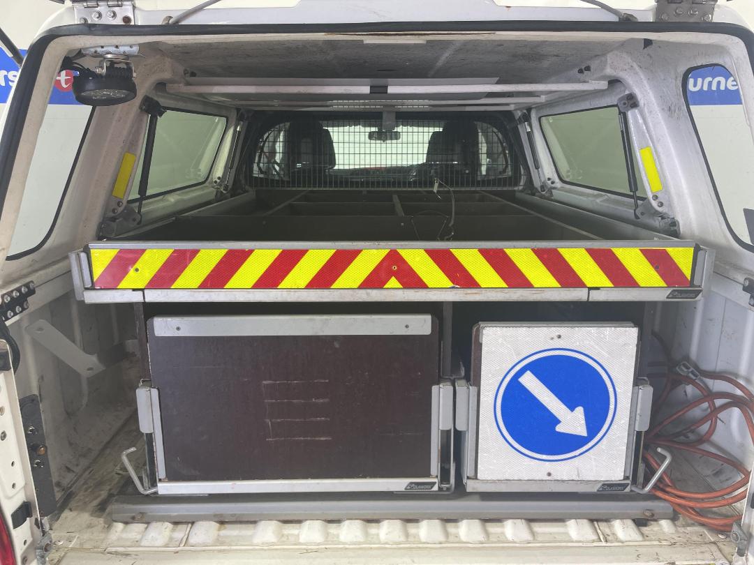 Photo '14' of Toyota Hilux