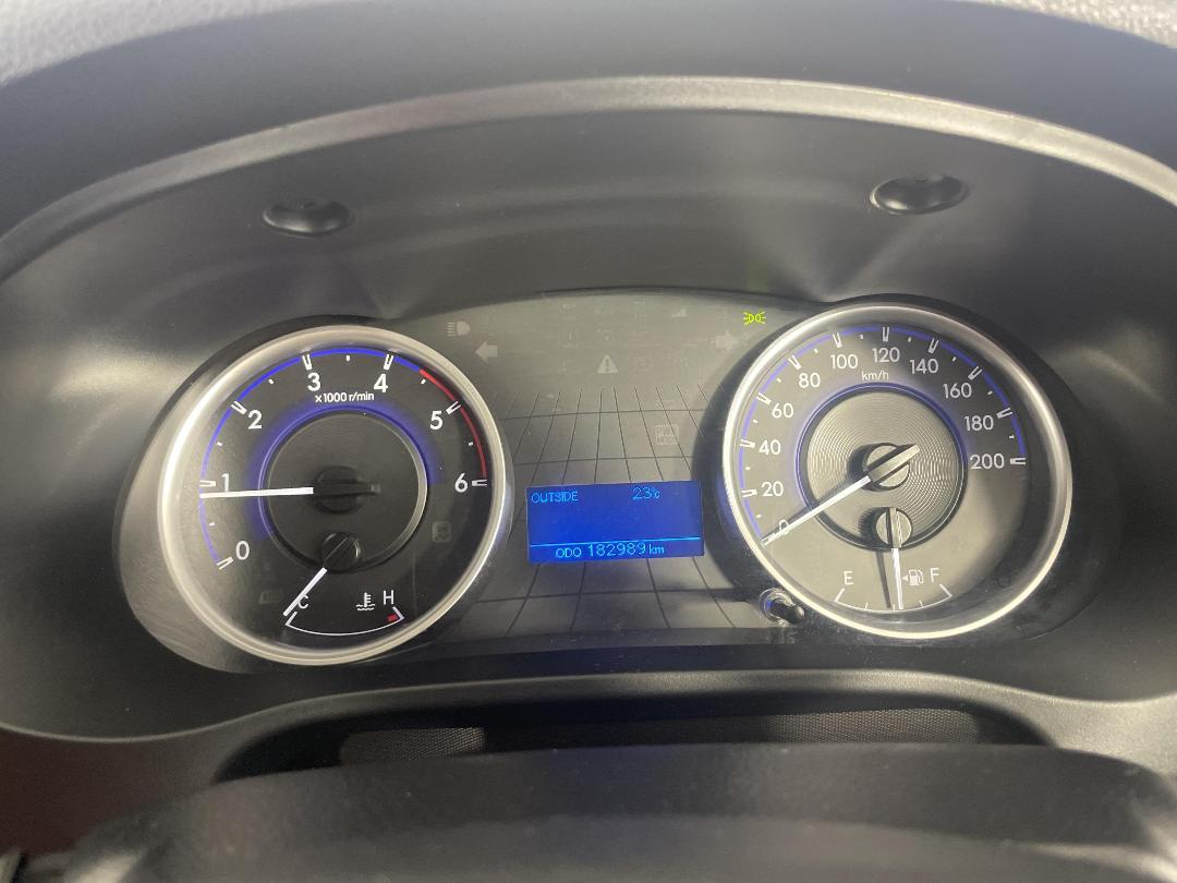 Photo '21' of Toyota Hilux