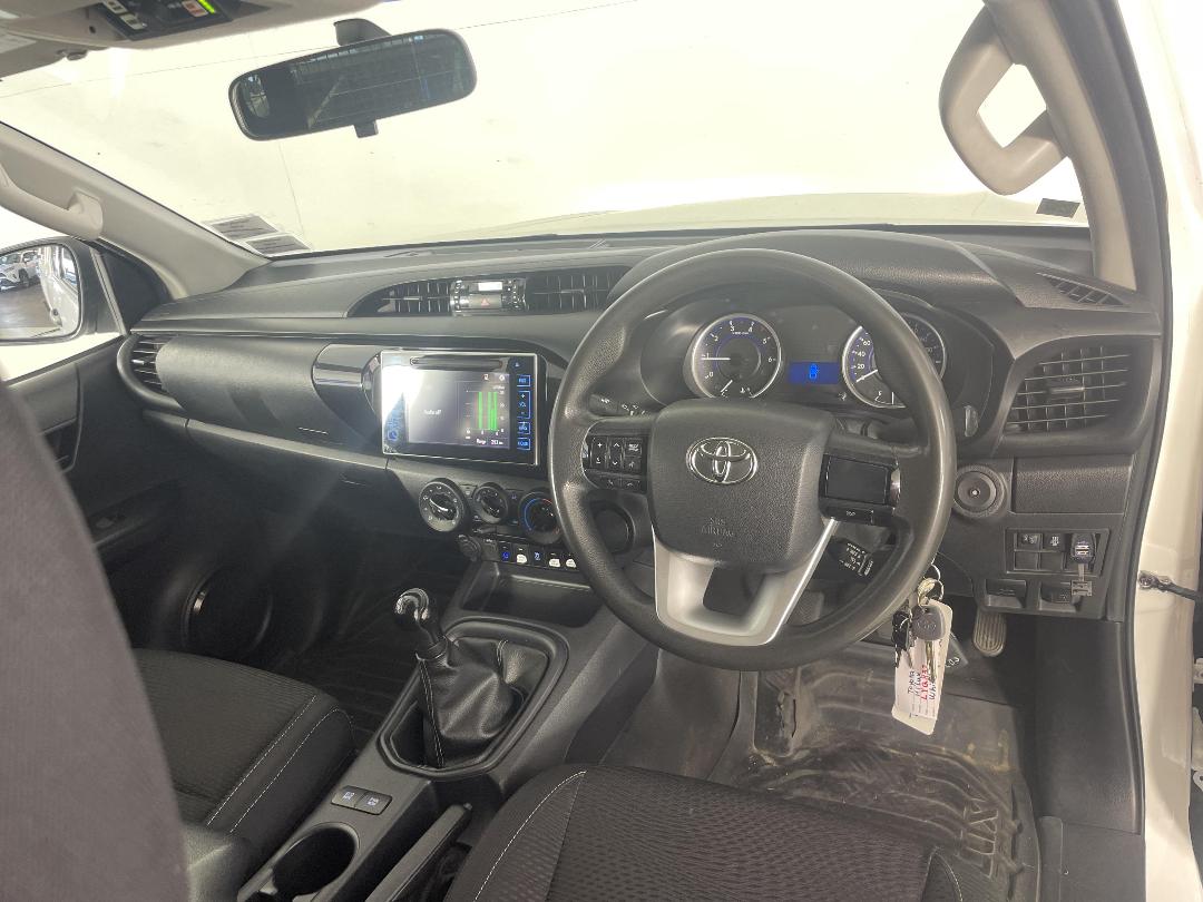 Photo '17' of Toyota Hilux