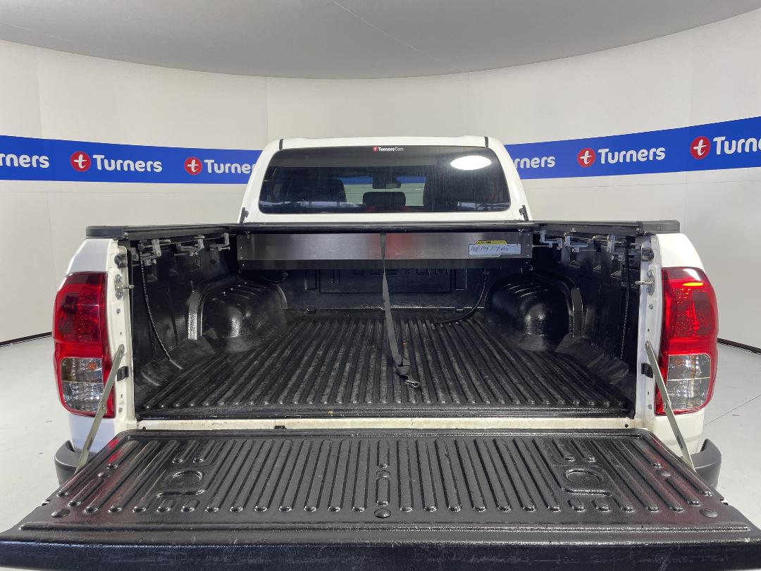 Photo '14' of Toyota Hilux