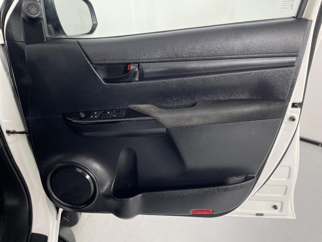 Photo '15' of Toyota Hilux