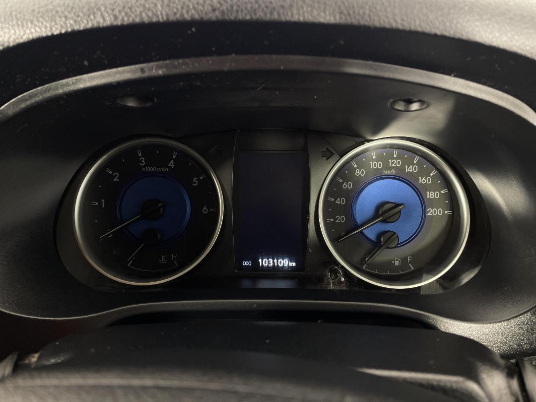 Photo '21' of Toyota Hilux