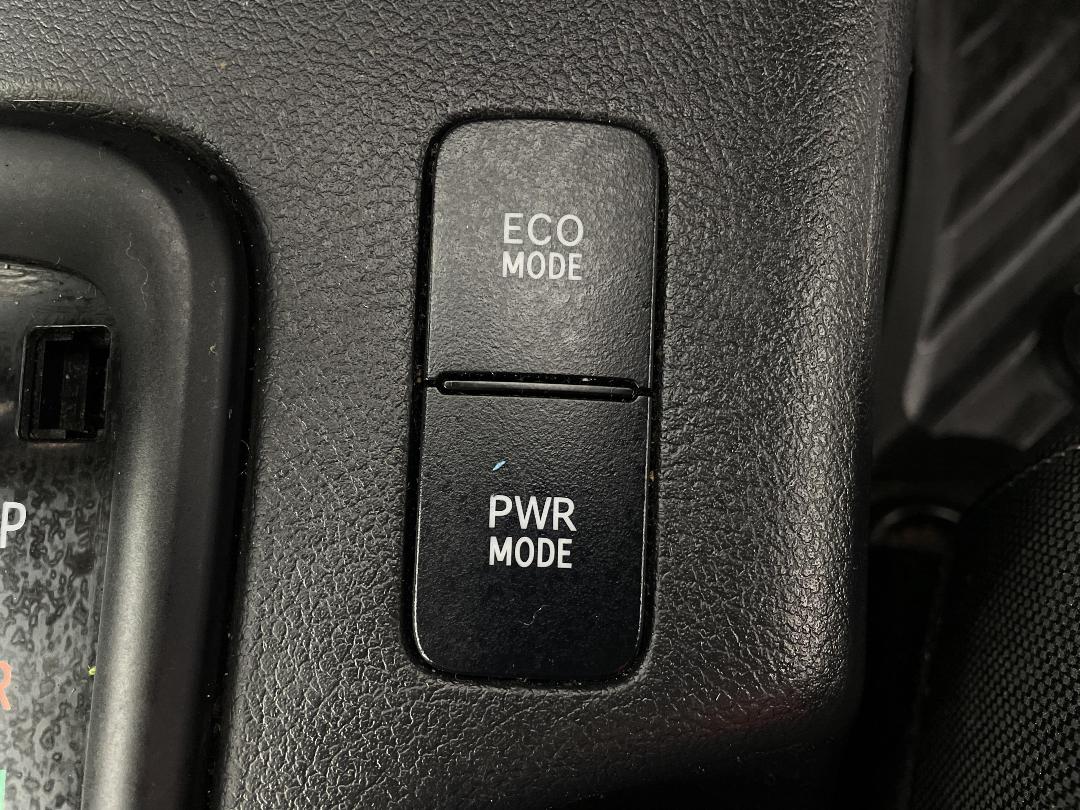 Photo '26' of Toyota Hilux