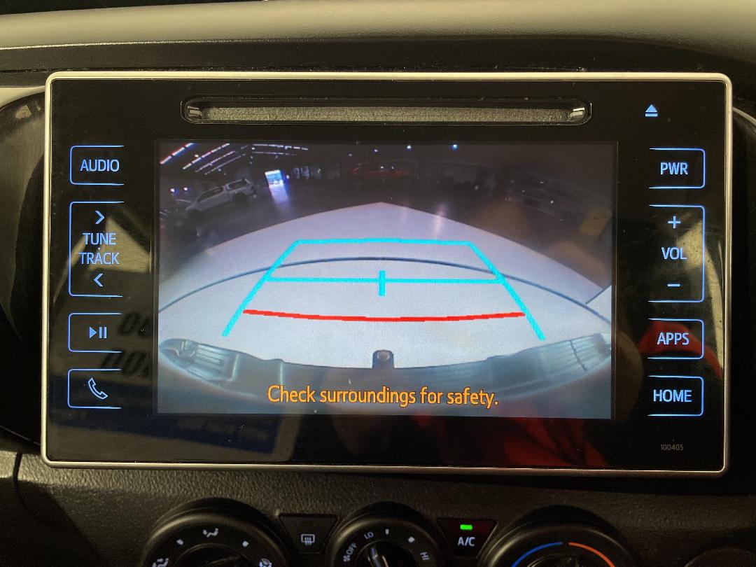 Photo '28' of Toyota Hilux