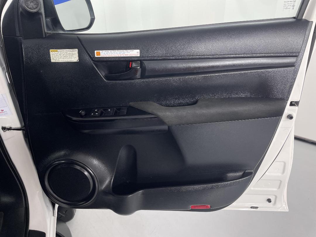 Photo '15' of Toyota Hilux