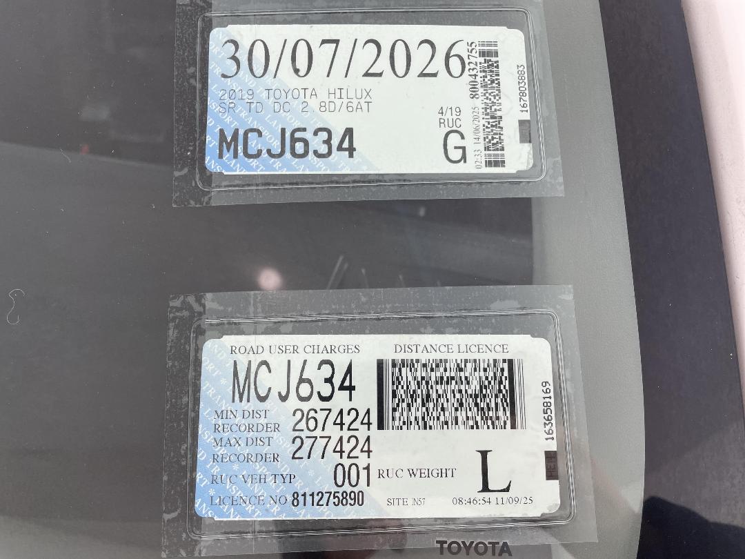 Photo '30' of Toyota Hilux