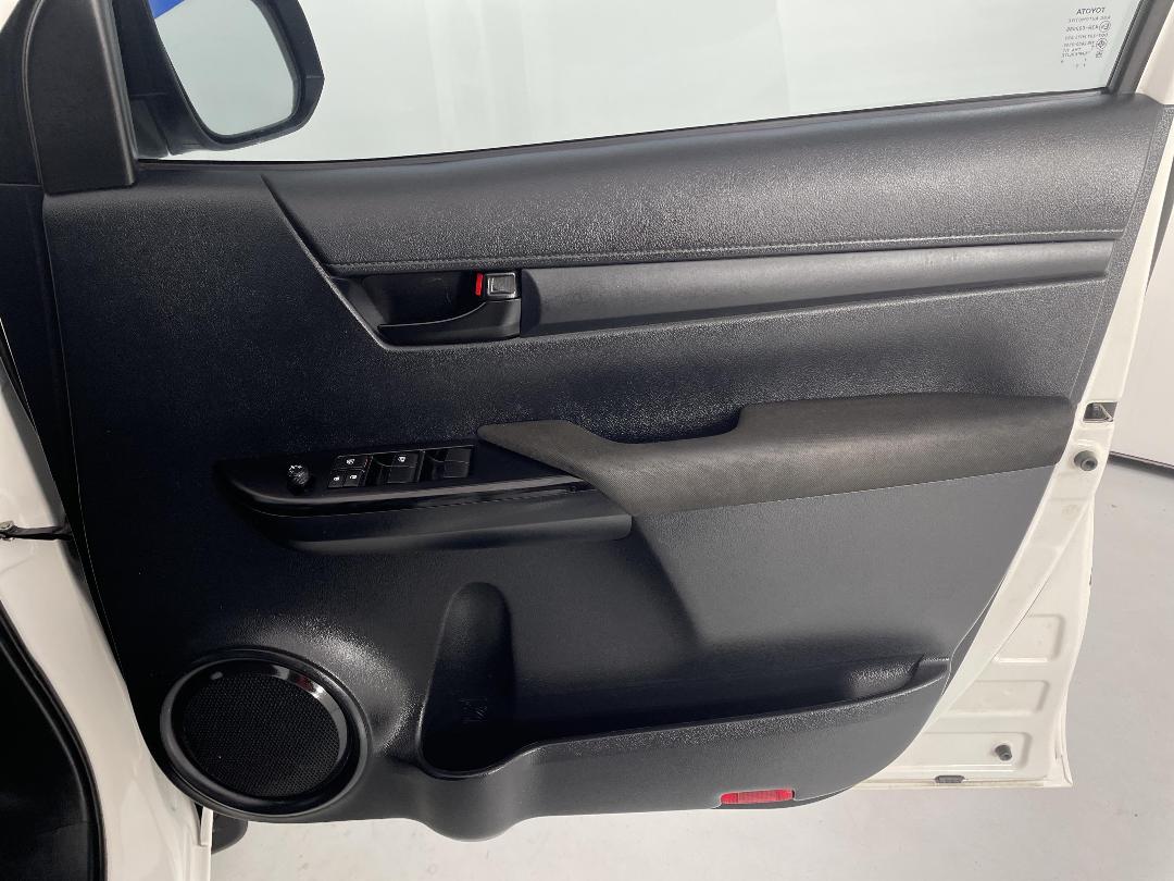 Photo '15' of Toyota Hilux