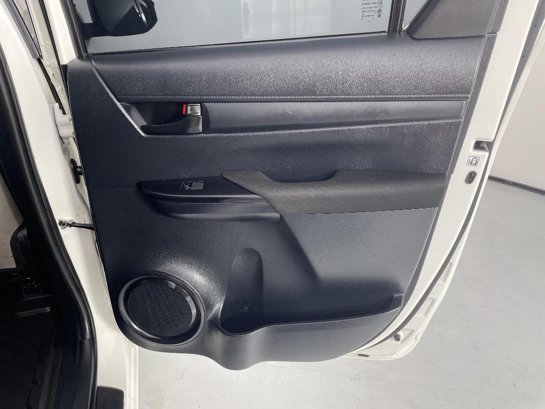 Photo '19' of Toyota Hilux