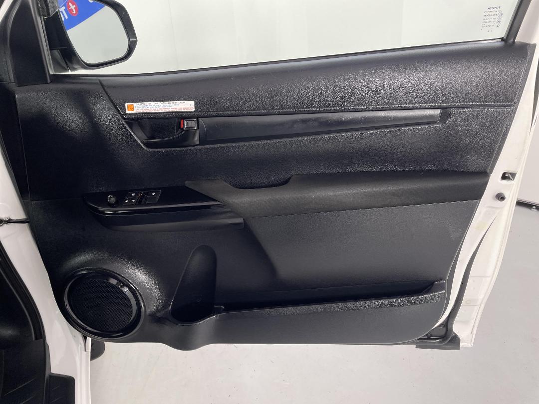 Photo '15' of Toyota Hilux