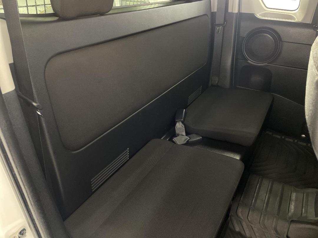 Photo '20' of Toyota Hilux