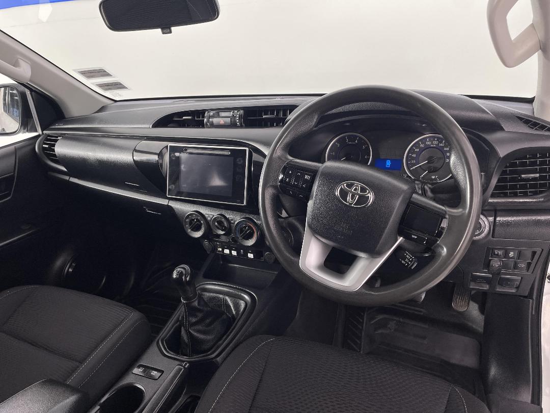 Photo '17' of Toyota Hilux