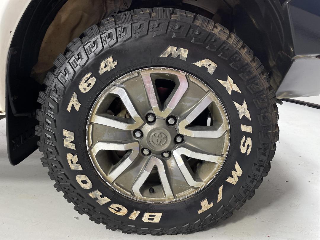 Photo '9' of Toyota Hilux