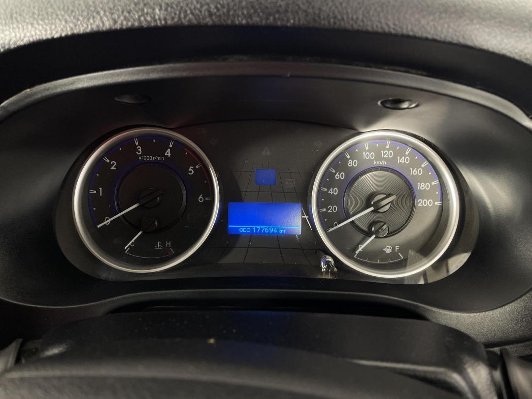 Photo '21' of Toyota Hilux