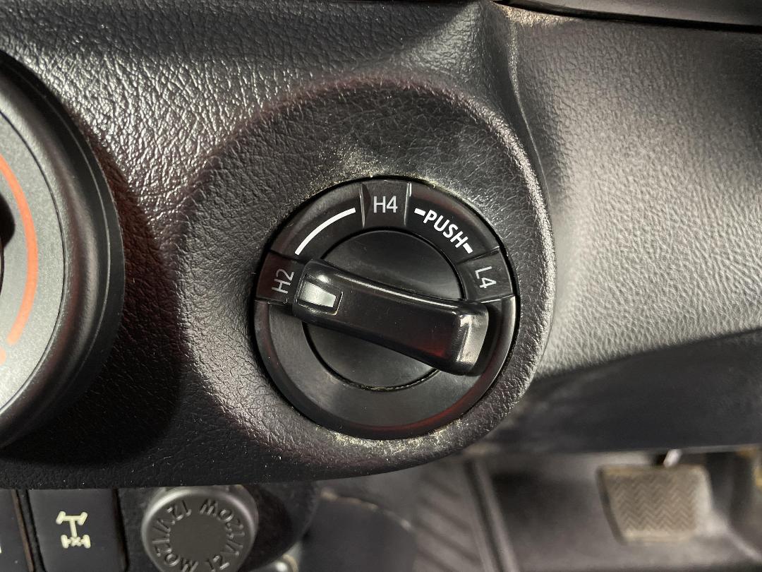 Photo '27' of Toyota Hilux