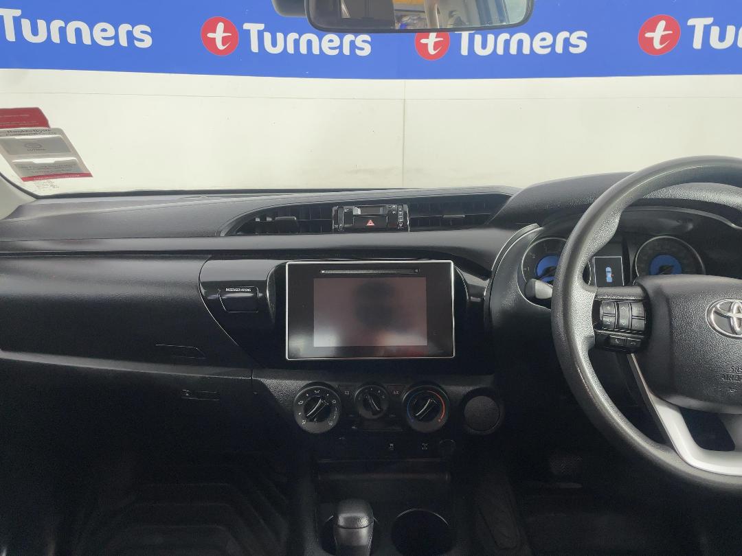 Photo '17' of Toyota Hilux Photo '17' of Toyota Hilux