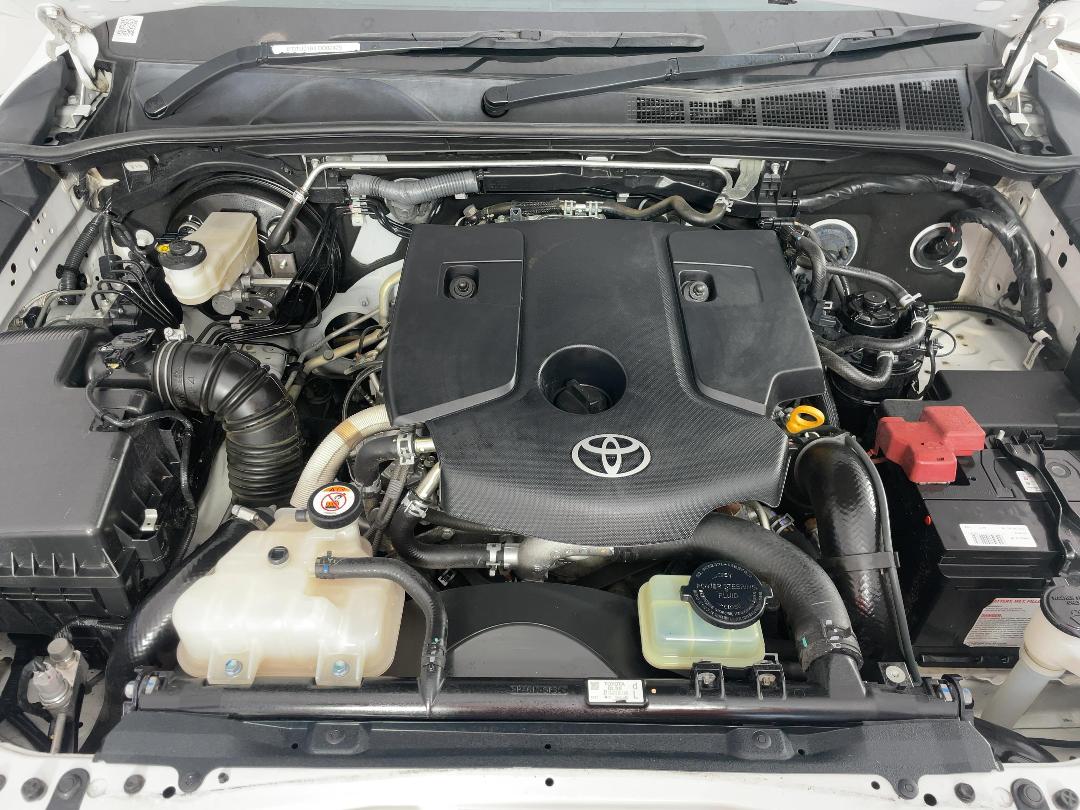 Photo '13' of Toyota Hilux