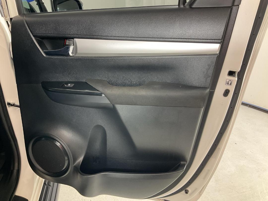 Photo '19' of Toyota Hilux