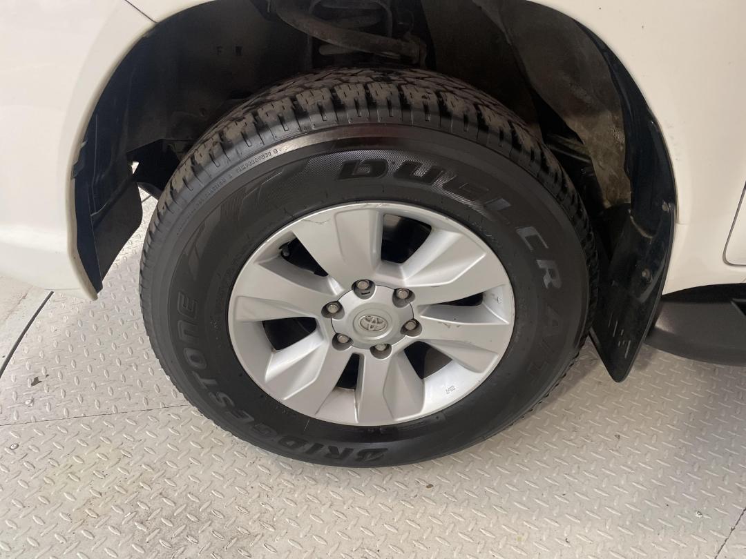 Photo '10' of Toyota Hilux