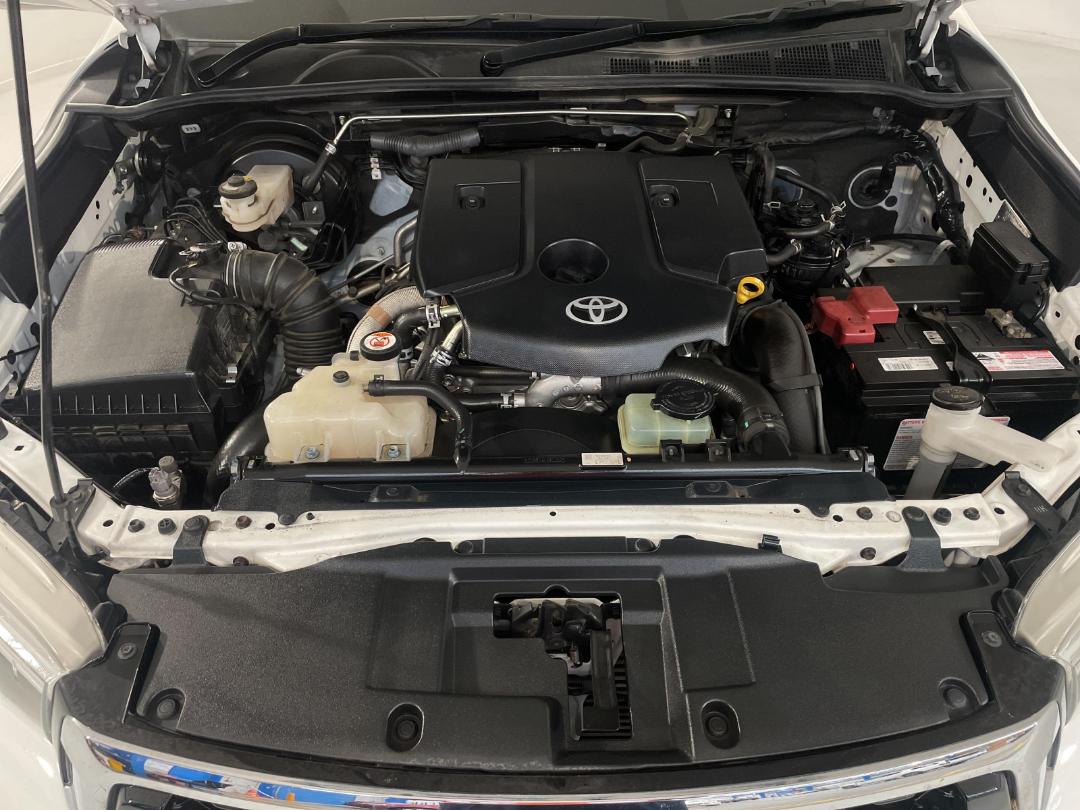 Photo '13' of Toyota Hilux