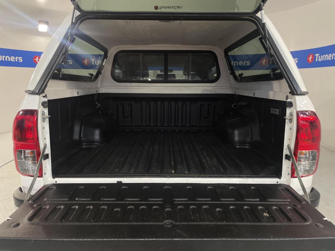 Photo '14' of Toyota Hilux