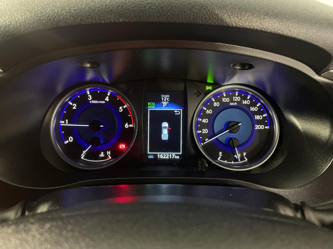 Photo '21' of Toyota Hilux