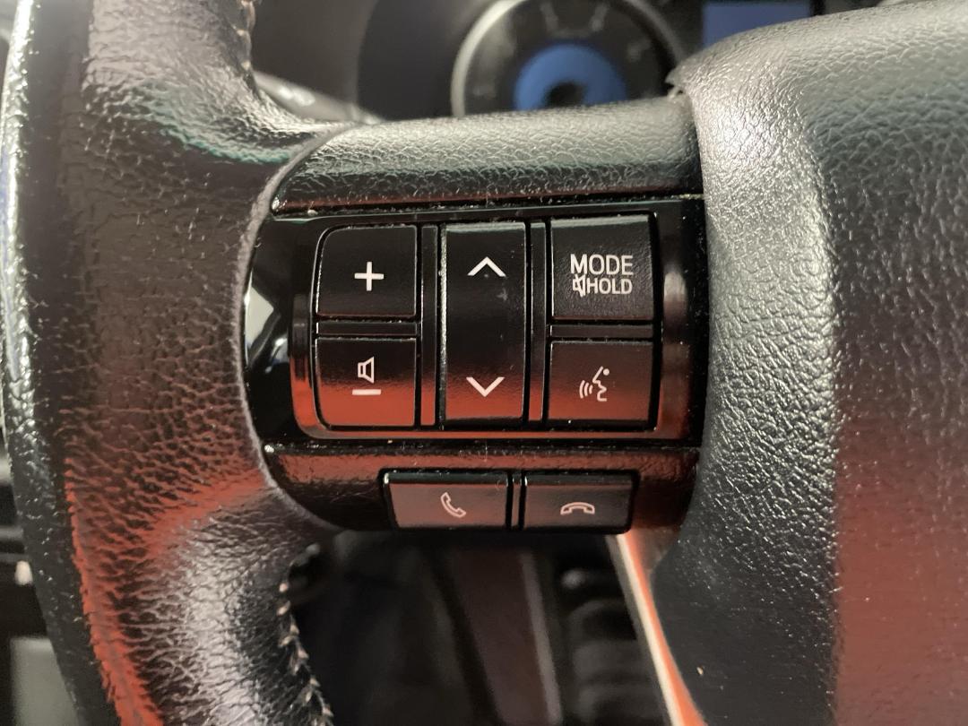 Photo '27' of Toyota Hilux