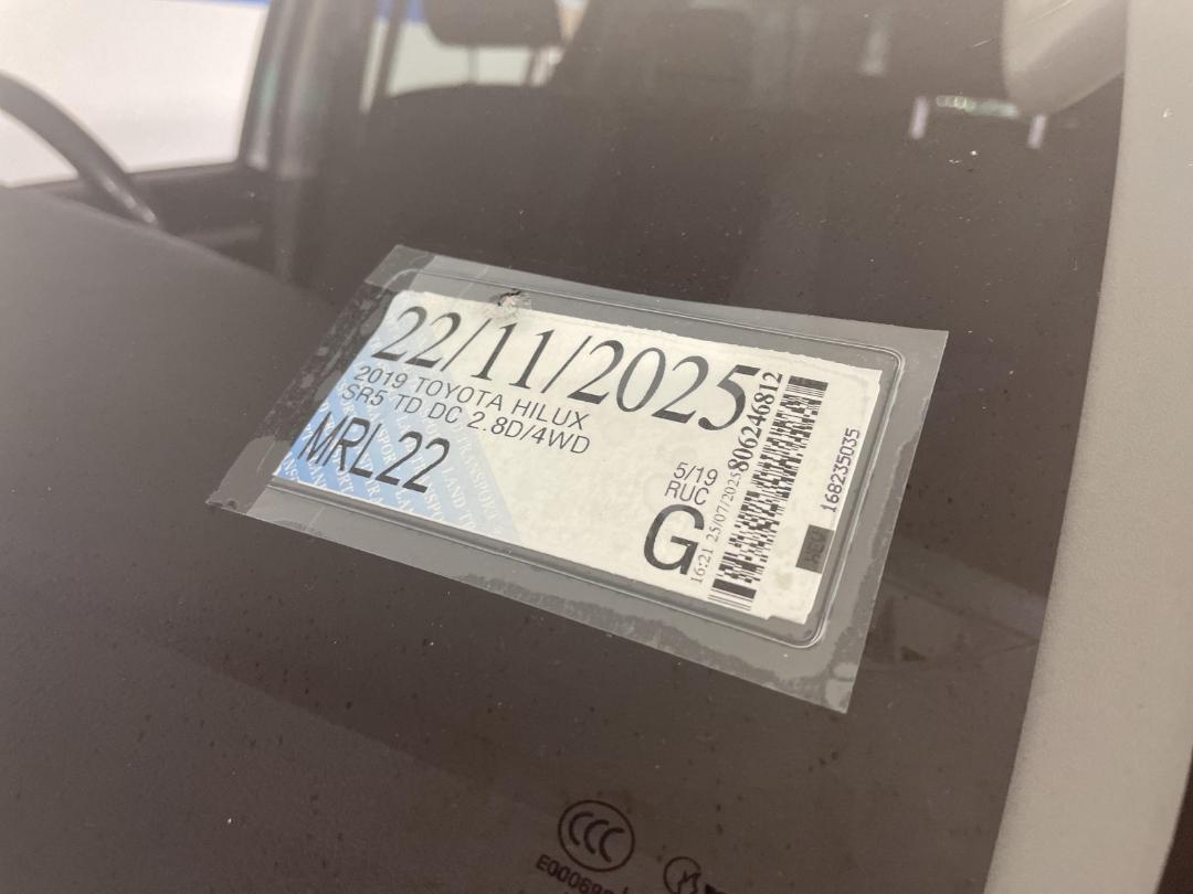 Photo '35' of Toyota Hilux