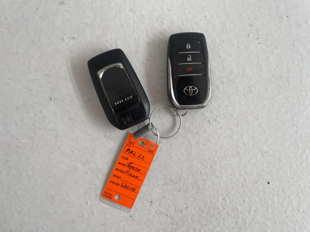 Photo '22' of Toyota Hilux