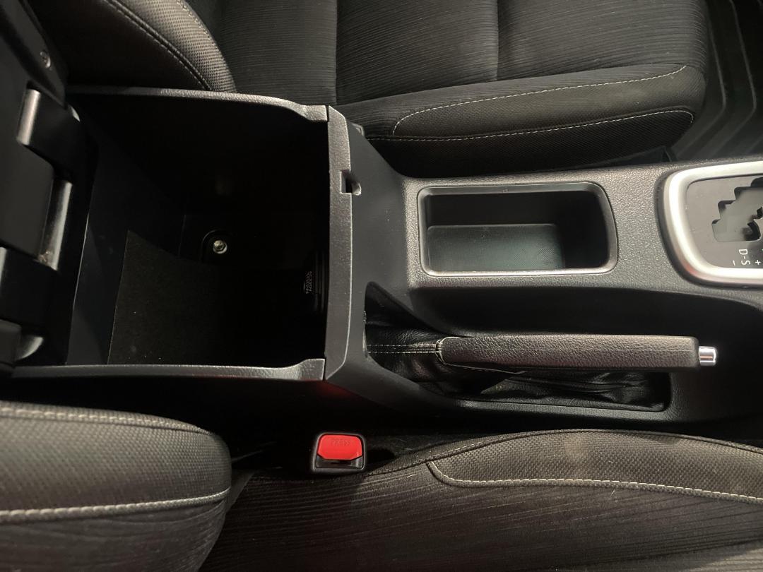 Photo '33' of Toyota Hilux