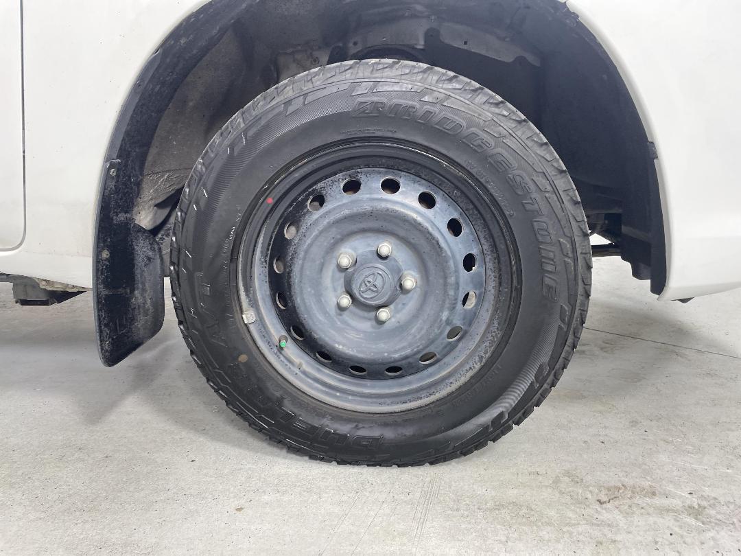 Photo '9' of Toyota Hilux