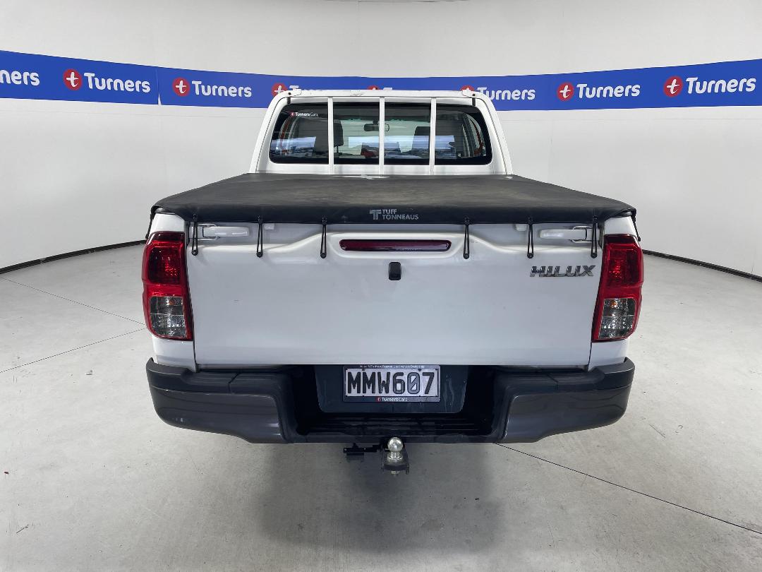 Photo '6' of Toyota Hilux