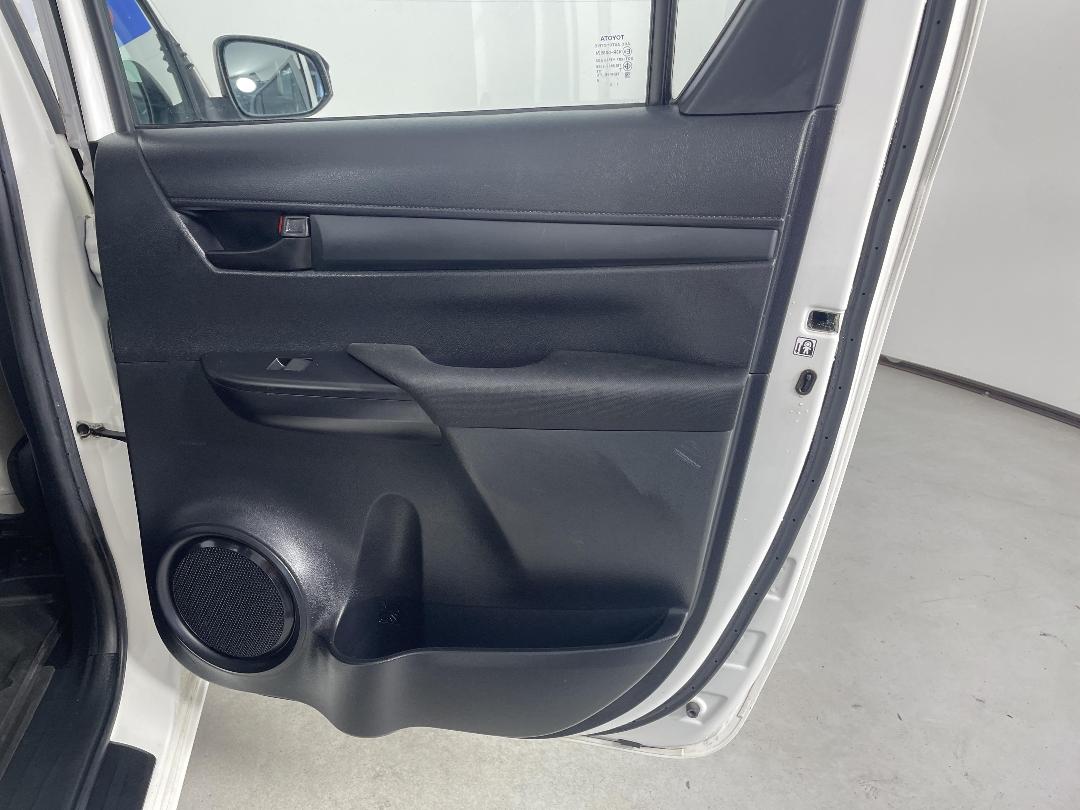 Photo '19' of Toyota Hilux