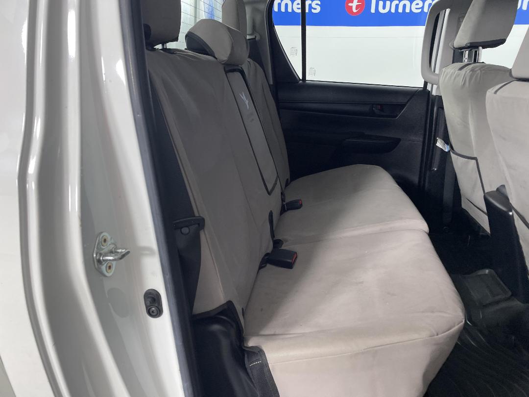 Photo '20' of Toyota Hilux