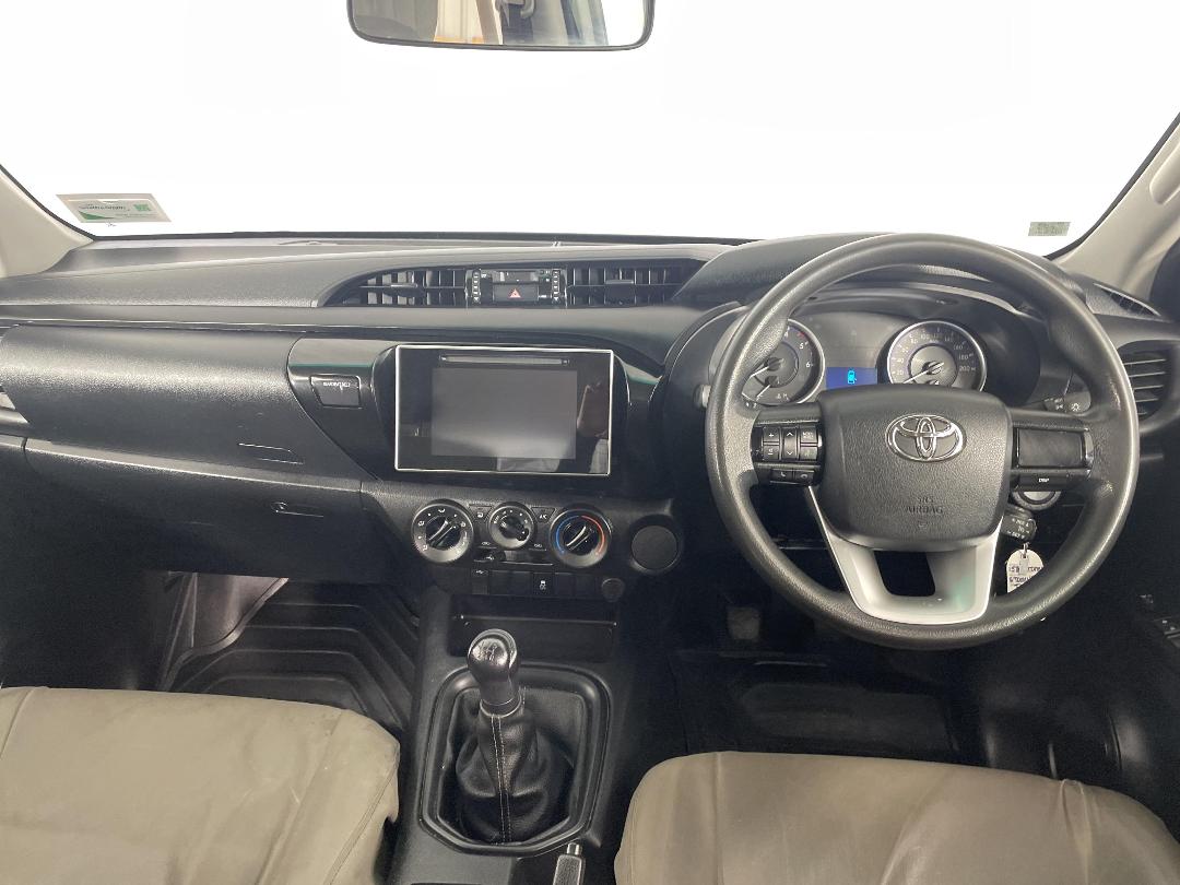 Photo '17' of Toyota Hilux