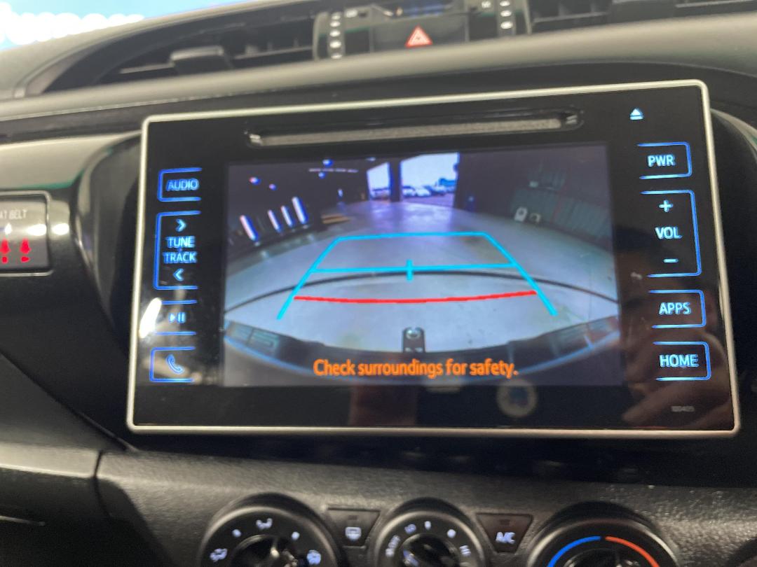 Photo '23' of Toyota Hilux