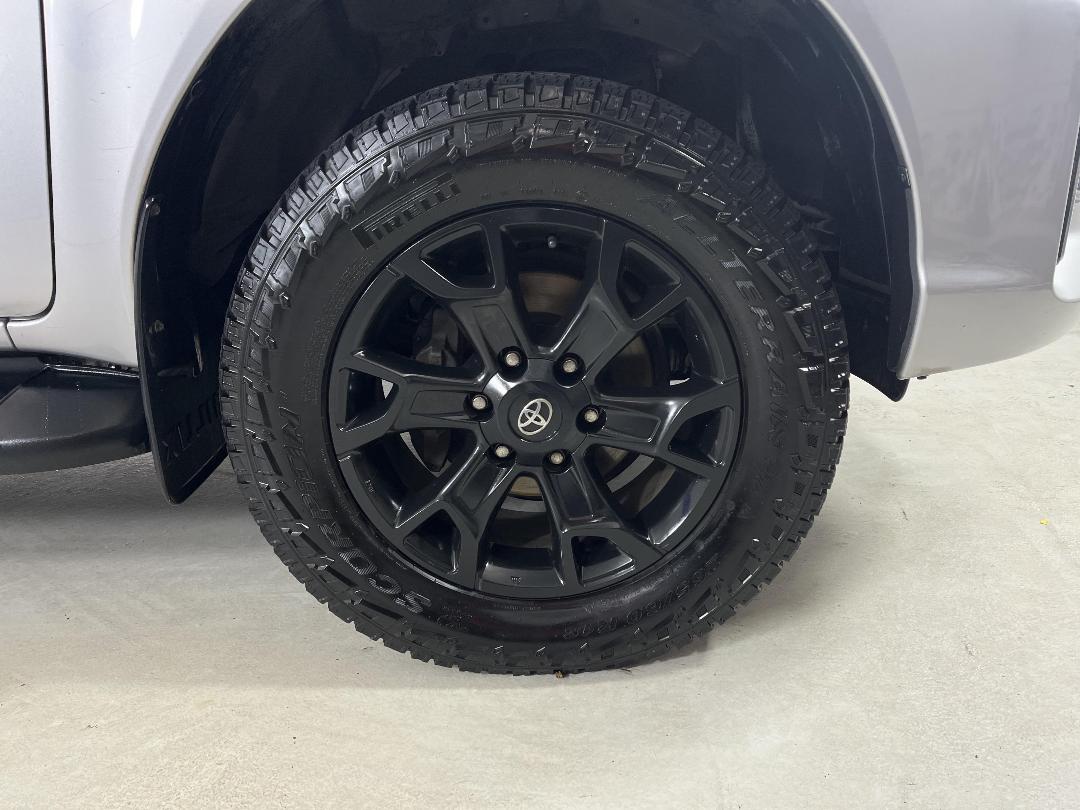 Photo '9' of Toyota Hilux Photo '9' of Toyota Hilux