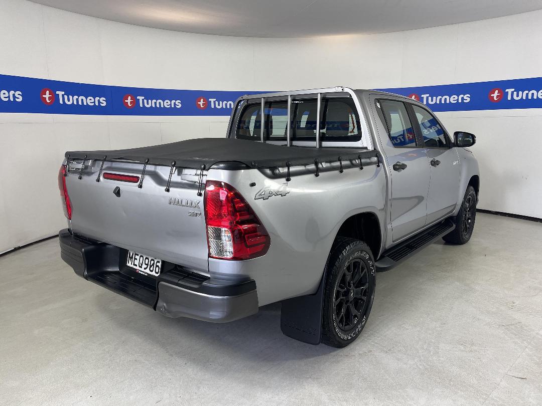 Photo '7' of Toyota Hilux Photo '7' of Toyota Hilux