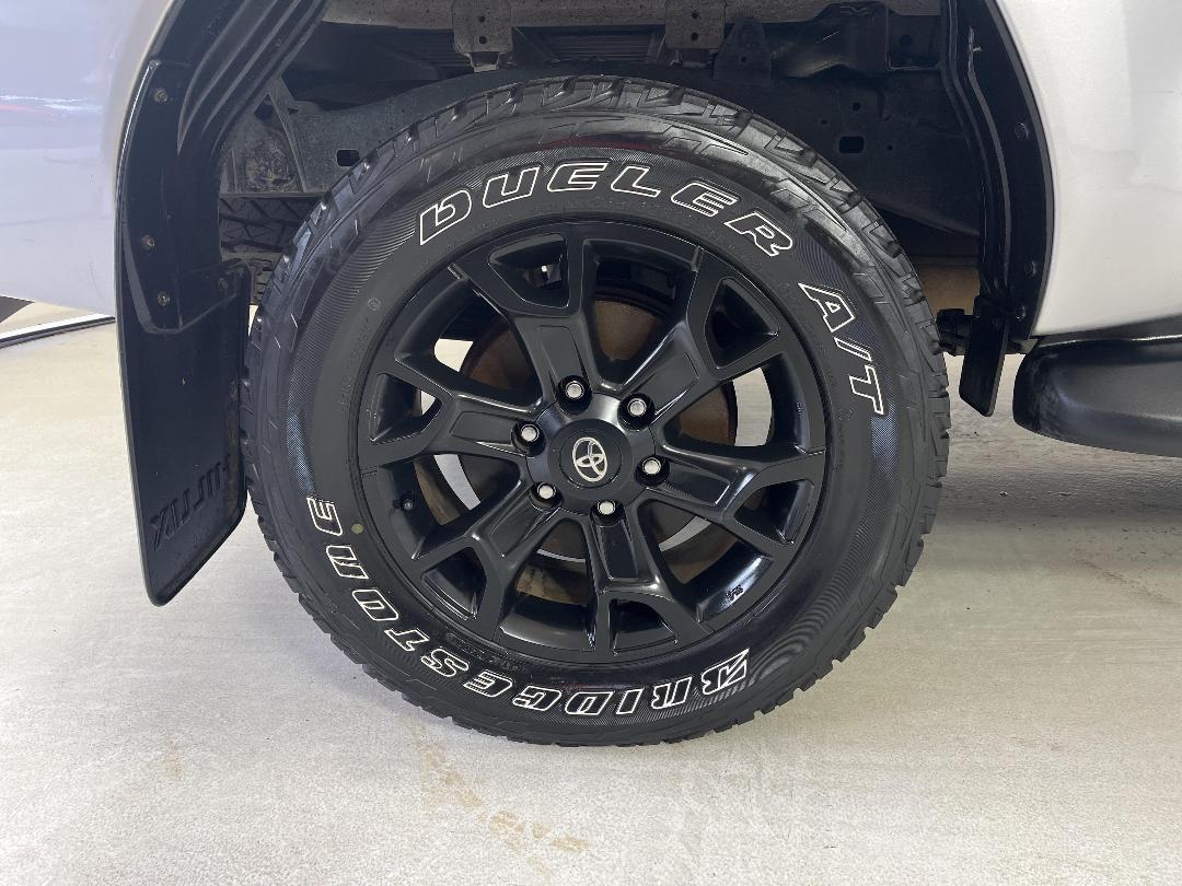 Photo '12' of Toyota Hilux Photo '12' of Toyota Hilux