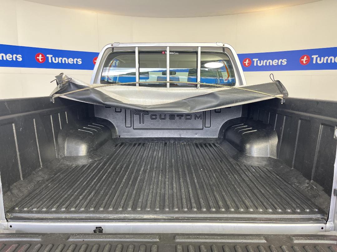 Photo '14' of Toyota Hilux Photo '14' of Toyota Hilux