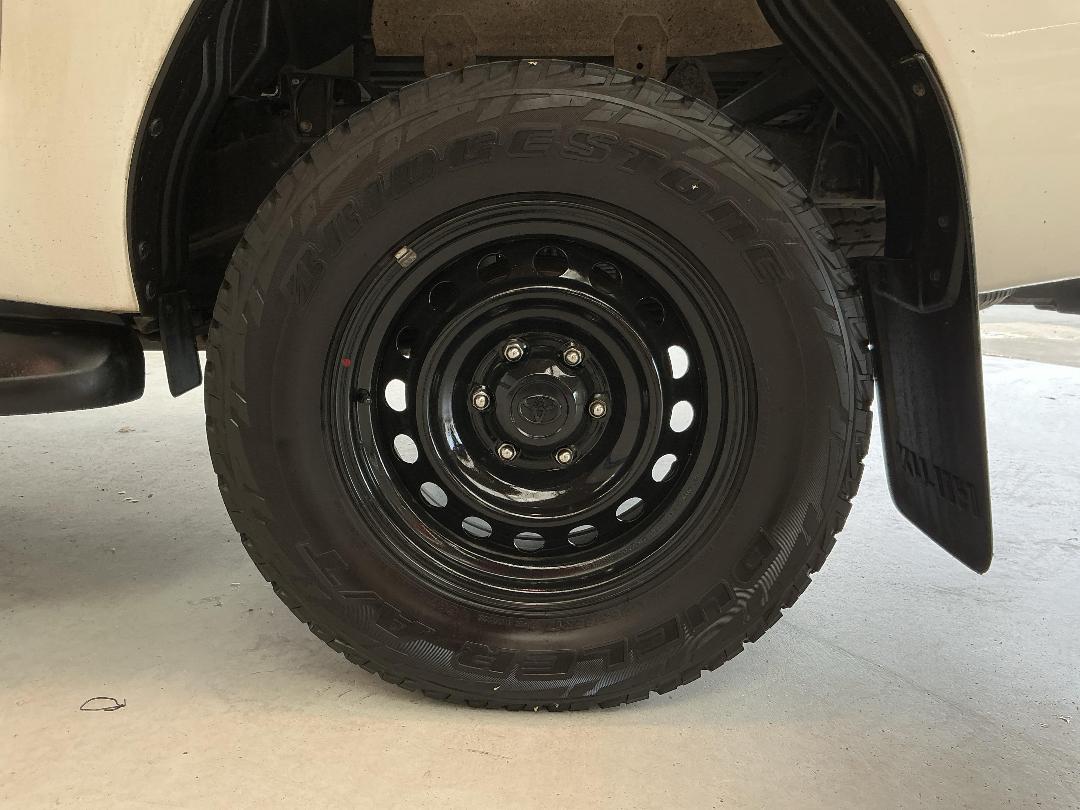 Photo '11' of Toyota Hilux Photo '11' of Toyota Hilux